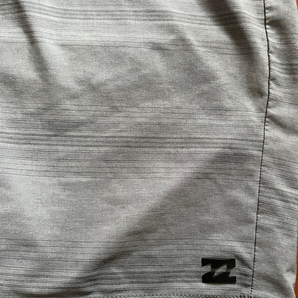 Billabong men’s swim/casual shorts - Picture 2 of 6